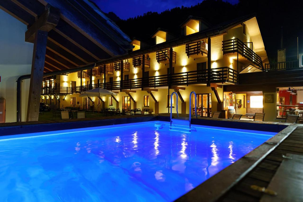 Chalet Du Lys Hotel & Spa Gressoney-la-Trinité Exteriör bild