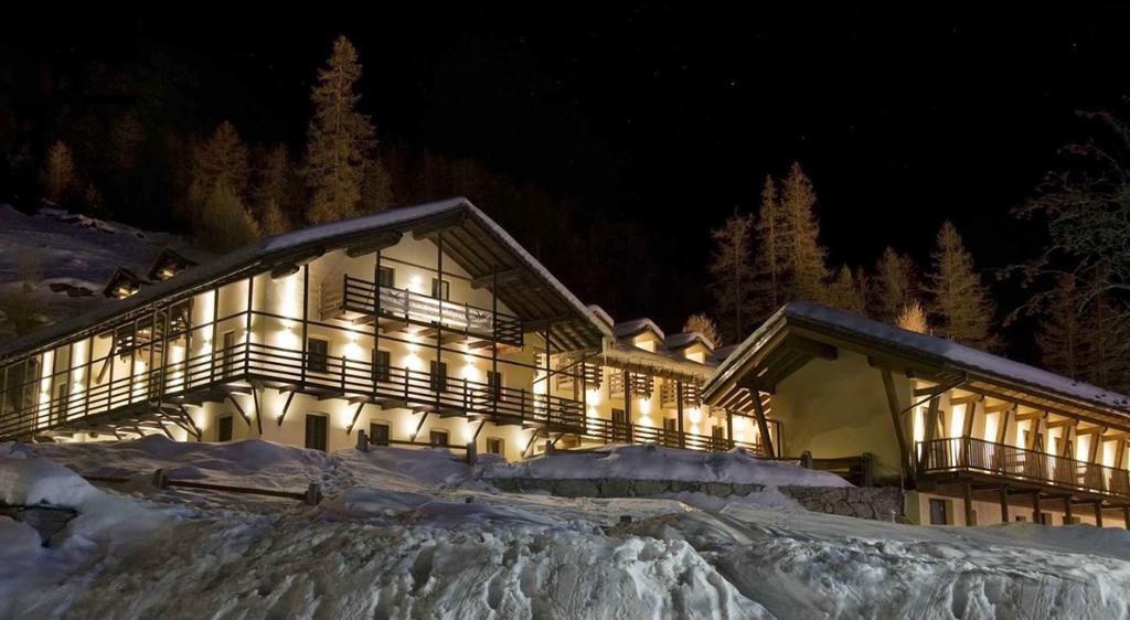 Chalet Du Lys Hotel & Spa Gressoney-la-Trinité Exteriör bild